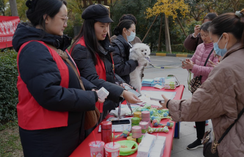 202512060205431329.jpg 5.jpg