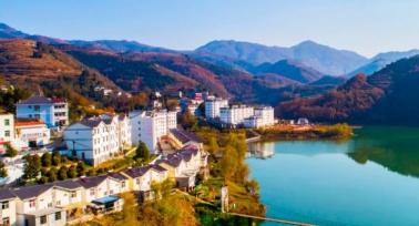 移新居興產(chǎn)業(yè) 繪就安康市漢濱區(qū)庫區(qū)幸福新畫卷